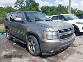 2007 Chevrolet Tahoe LT с VIN 1GNFC13J27R147770, выставлен на аукционе IAAI как лот 42636364 с пробегом 376 076 миль миль и . История ставок и продаж доступна на DreamBid. Изображение 1.