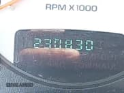 ✅ 2005 Dodge 2500 SLT • VIN: 3D7KS28C95G863529 • Lot: 43176003. Wystawiony na IAAI z przebiegiem 230 830 mil. Bezpłatny archiwum sprzedaży aukcyjnych z USA i szczegółowy raport historii pojazdu na DreamBid. Zdjęcie 15.