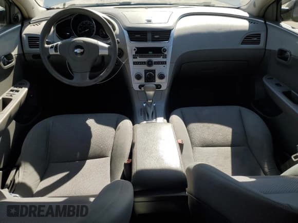✅ 2009 Chevrolet Malibu 1LS • VIN: 1G1ZG57B994168970 • Lot: 74107274. Listed on Copart with 158,253 mi. Free auction sales archive from the USA and detailed vehicle history report at DreamBid. Image 8.