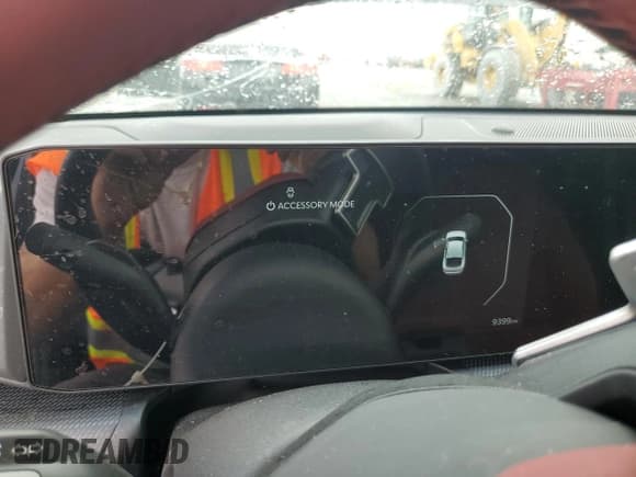 ✅ 2025 Kia K4 GT-Line Turbo • VIN: 3KPFW4DC8SE101320 • Lot: 71191955. Listed on Copart with 9,399 mi. Free auction sales archive from the USA and detailed vehicle history report at DreamBid. Image 9.