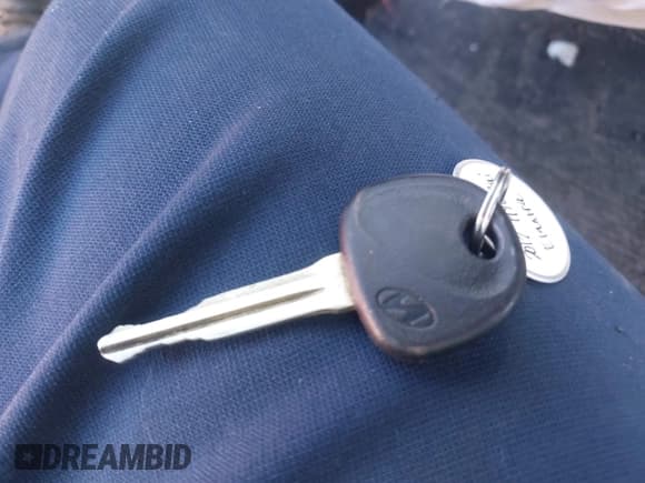 ✅ 2017 Hyundai Elantra SE • VIN: 5NPD74LF3HH200650 • Lot: 43357453. Listed on IAAI with 90,026 mi. Free auction sales archive from the USA and detailed vehicle history report at DreamBid. Image 11.