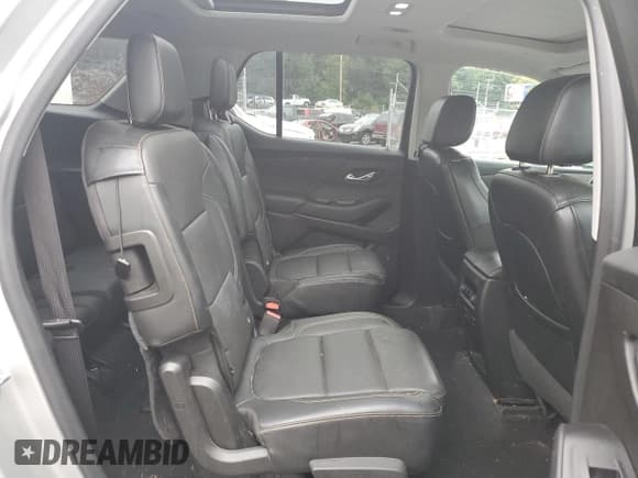 ✅ 2018 Chevrolet Traverse Premier • VIN: 1GNERKKW7JJ114802 • Lot: 69092174. Wystawiony na Copart z przebiegiem 97 276 mil. Bezpłatny archiwum sprzedaży aukcyjnych z USA i szczegółowy raport historii pojazdu na DreamBid. Zdjęcie 11.