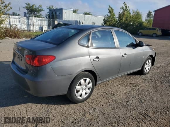 2009 Hyundai Elantra GLS z VIN KMHDU45D49U588608, wystawiony jako Copart lot #72958564 z przebiegiem 102 406 mil mil oraz Czysty tytuł • Clean title. Historia ofert i sprzedaży dostępna na DreamBid. Obrazek 3.