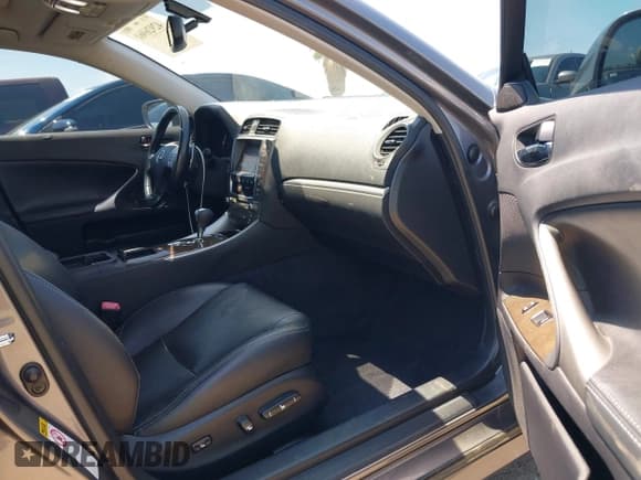 ✅ 2012 Lexus IS 250 • VIN: JTHBF5C26C5176445 • Lot: 42926961. Listed on IAAI with 140,959 mi. Free auction sales archive from the USA and detailed vehicle history report at DreamBid. Image 5.