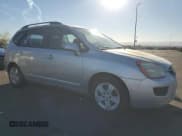 ✅ 2009 Kia Rondo LX • VIN: KNAFG528597247666 • Lot: 91951305. Wystawiony na Copart z przebiegiem 103 966 mil. Bezpłatny archiwum sprzedaży aukcyjnych z USA i szczegółowy raport historii pojazdu na DreamBid. Zdjęcie 4.