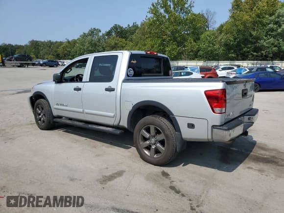 ✅ 2015 Nissan Titan SV • VIN: 1N6AA0EC7FN511346 • Lot: 71578465. Listed on Copart with 174,268 mi. Free auction sales archive from the USA and detailed vehicle history report at DreamBid. Image 2.