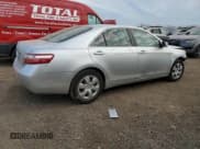 ✅ 2008 Toyota Camry SE • VIN: 4T1BE46K58U261991 • Лот: 90862595. Опубликован ранее на Copart с пробегом 122 071 миль. Бесплатный доступ к архиву аукционных продаж из США и подробный отчёт об истории автомобиля на DreamBid. Изображение 3.