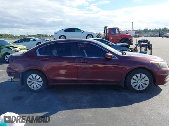 ✅ 2012 Honda Accord EX-L • VIN: 1HGCP2F81CA121721 • Lot: 43592252. Listed on IAAI with 133,205 mi. Free auction sales archive from the USA and detailed vehicle history report at DreamBid. Image 14.