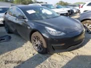 ✅ 2018 Tesla Model 3 Long Range Battery • VIN: 5YJ3E1EA6JF069901 • Lot: 42054027. Wystawiony na IAAI z przebiegiem 78 007 mil. Bezpłatny archiwum sprzedaży aukcyjnych z USA i szczegółowy raport historii pojazdu na DreamBid. Zdjęcie 1.