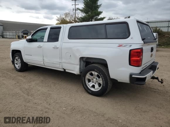 ✅ 2017 Chevrolet Silverado 1500 LT • VIN: 1GCVKREC0HZ377524 • Лот: 90626295. Опубликован ранее на Copart с пробегом 120 633 миль. Бесплатный доступ к архиву аукционных продаж из США и подробный отчёт об истории автомобиля на DreamBid. Изображение 2.