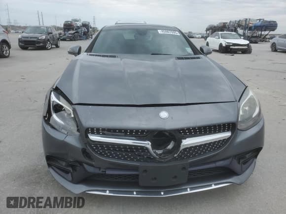 ✅ 2017 Mercedes-Benz SLC 300 • VIN: WDDPK3JA3HF137269 • Лот: 45907695. Опубликован ранее на Copart с пробегом 80 308 миль. Бесплатный доступ к архиву аукционных продаж из США и подробный отчёт об истории автомобиля на DreamBid. Изображение 5.