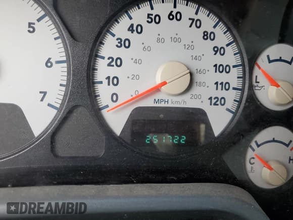 ✅ 2008 Dodge 1500 SLT • VIN: 1D7HA18N88J197100 • Лот: 72083795. Опубликован ранее на Copart с пробегом 251 722 миль. Бесплатный доступ к архиву аукционных продаж из США и подробный отчёт об истории автомобиля на DreamBid. Изображение 9.