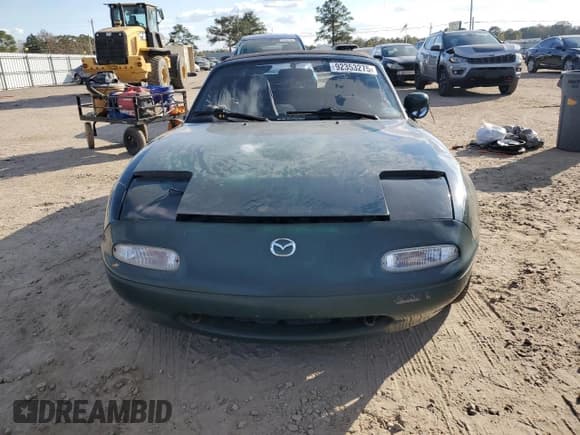 ✅ 1991 Mazda MX-5 Miata Special Edition • VIN: JM1NA3513M0232149 • Lot: 92353275. Listed on Copart with 215,912 mi. Free auction sales archive from the USA and detailed vehicle history report at DreamBid. Image 5.