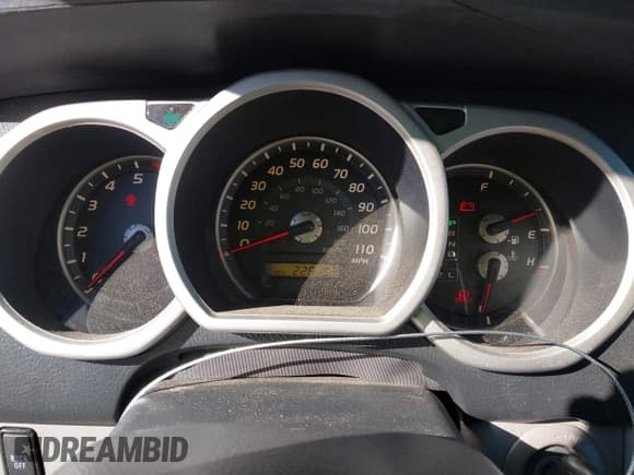 ✅ 2005 Toyota 4Runner Limited • VIN: JTEZU17R858040188 • Лот: 43660606. Опубликован ранее на IAAI с пробегом 228 193 миль. Бесплатный доступ к архиву аукционных продаж из США и подробный отчёт об истории автомобиля на DreamBid. Изображение 7.