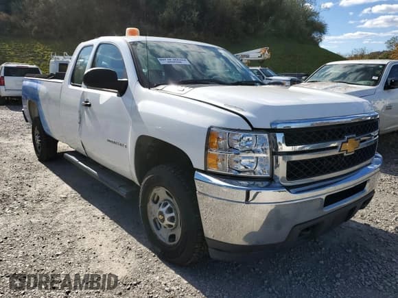 ✅ 2013 Chevrolet Silverado 2500HD • VIN: 1GC2KVCB0DZ305870 • Lot: 43870601. Wystawiony na IAAI z przebiegiem 159 958 mil. Bezpłatny archiwum sprzedaży aukcyjnych z USA i szczegółowy raport historii pojazdu na DreamBid. Zdjęcie 17.