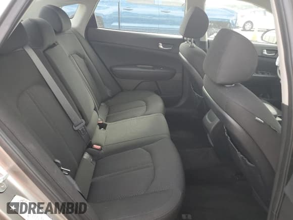 ✅ 2018 Kia Optima LX • VIN: 5XXGT4L30JG213498 • Lot: 83987565. Listed on Copart with 96,457 mi. Free auction sales archive from the USA and detailed vehicle history report at DreamBid. Image 10.