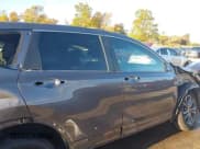 ✅ 2022 Honda CR-V EX-L • VIN: 2HKRW2H82NH636389 • Lot: 43582861. Wystawiony na IAAI z przebiegiem 83 781 mil. Bezpłatny archiwum sprzedaży aukcyjnych z USA i szczegółowy raport historii pojazdu na DreamBid. Zdjęcie 19.