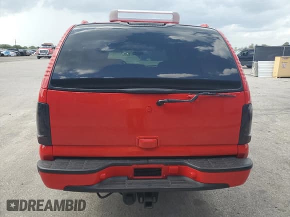 ✅ 2004 Chevrolet Suburban LT • VIN: 1GNFK16Z24J164390 • Лот: 59505505. Опубликован ранее на Copart с пробегом 280 150 миль. Бесплатный доступ к архиву аукционных продаж из США и подробный отчёт об истории автомобиля на DreamBid. Изображение 6.