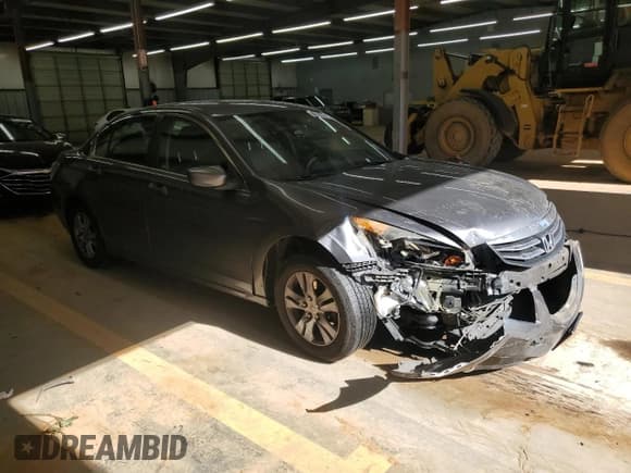 ✅ 2012 Honda Accord SE • VIN: 1HGCP2F66CA198678 • Lot: 87453315. Wystawiony na Copart z przebiegiem 124 817 mil. Bezpłatny archiwum sprzedaży aukcyjnych z USA i szczegółowy raport historii pojazdu na DreamBid. Zdjęcie 4.