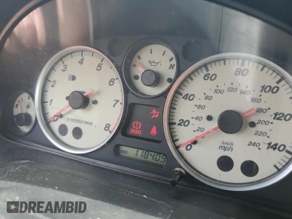 ✅ 2005 Mazda MX-5 Miata LS • VIN: JM1NB353X50410655 • Лот: 63337515. Опубликован ранее на Copart с пробегом 118 409 миль. Бесплатный доступ к архиву аукционных продаж из США и подробный отчёт об истории автомобиля на DreamBid. Изображение 9.