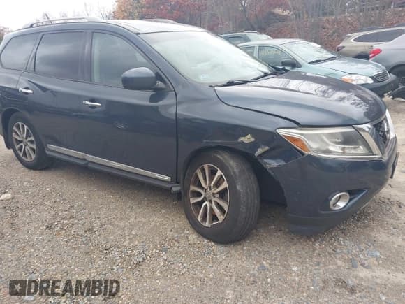 ✅ 2016 Nissan Pathfinder SV • VIN: 5N1AR2MMXGC608471 • Lot: 43581997. Wystawiony na IAAI z przebiegiem 137 326 mil. Bezpłatny archiwum sprzedaży aukcyjnych z USA i szczegółowy raport historii pojazdu na DreamBid. Zdjęcie 1.