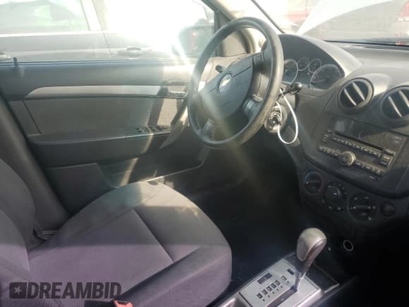 ✅ 2011 Chevrolet Aveo 1LT • VIN: KL1TD5DE2BB239083 • Lot: 46531065. Wystawiony na Copart z przebiegiem 171 608 mil. Bezpłatny archiwum sprzedaży aukcyjnych z USA i szczegółowy raport historii pojazdu na DreamBid. Zdjęcie 7.