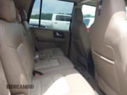 ✅ 2004 Ford Expedition Eddie Bauer • VIN: 1FMEU17W64LA25317 • Lot: 42460523. Listed on IAAI with 266,717 mi. Free auction sales archive from the USA and detailed vehicle history report at DreamBid. Image 8.