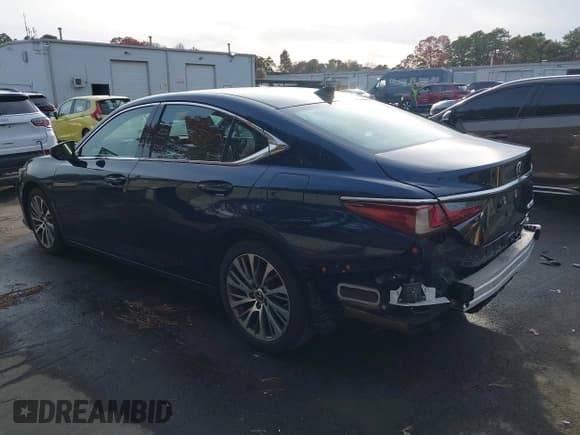 ✅ 2019 Lexus ES 350 • VIN: 58ABZ1B11KU021417 • Lot: 43648140. Wystawiony na IAAI z przebiegiem 21 292 mil. Bezpłatny archiwum sprzedaży aukcyjnych z USA i szczegółowy raport historii pojazdu na DreamBid. Zdjęcie 3.