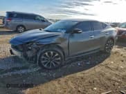 ✅ 2017 Nissan Maxima SV • VIN: 1N4AA6AP2HC379602 • Лот: 94406115. Опубликован ранее на Copart с пробегом 88 645 миль. Бесплатный доступ к архиву аукционных продаж из США и подробный отчёт об истории автомобиля на DreamBid. Изображение 1.