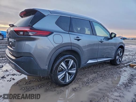 ✅ 2023 Nissan Rogue SL • VIN: 5N1BT3CB6PC798636 • Lot: 95524285. Wystawiony na Copart z przebiegiem 87 689 mil. Bezpłatny archiwum sprzedaży aukcyjnych z USA i szczegółowy raport historii pojazdu na DreamBid. Zdjęcie 3.