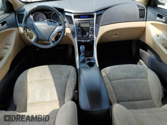 ✅ 2013 Hyundai Sonata GLS • VIN: 5NPEB4AC0DH611557 • Lot: 67868014. Listed on Copart with 240,094 mi. Free auction sales archive from the USA and detailed vehicle history report at DreamBid. Image 8.