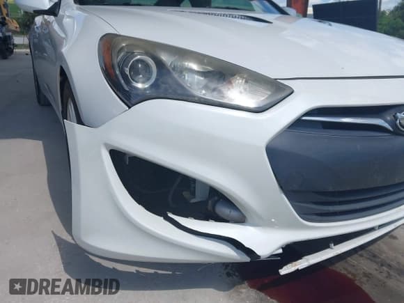 ✅ 2013 Hyundai Genesis Coupe 2.0T • VIN: KMHHT6KD8DU094586 • Lot: 43052445. Wystawiony na IAAI z przebiegiem 91 125 mil. Bezpłatny archiwum sprzedaży aukcyjnych z USA i szczegółowy raport historii pojazdu na DreamBid. Zdjęcie 6.