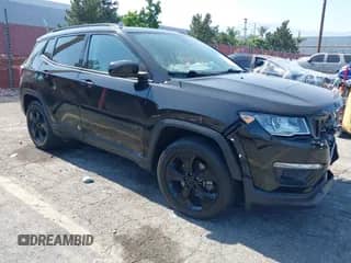 2021 Jeep Compass Latitude с VIN 3C4NJCBBXMT526986, выставлен на аукционе IAAI как лот 42593088 с пробегом 42 837 миль миль и . История ставок и продаж доступна на DreamBid. Изображение 1.
