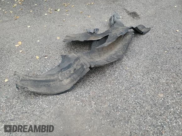 ✅ 2020 Chevrolet Silverado 1500 Custom • VIN: 1GCRYBEF8LZ333412 • Lot: 92382915. Listed on Copart with 109,394 mi. Free auction sales archive from the USA and detailed vehicle history report at DreamBid. Image 12.