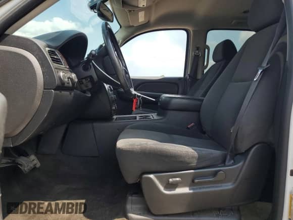 2007 Chevrolet Tahoe LTZ с VIN 1GNFK13097J255473, выставлен на аукционе Copart как лот 68166135 с пробегом 168 573 миль миль и Списание • Salvage title. История ставок и продаж доступна на DreamBid. Изображение 7.