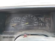 ✅ 1998 Chevrolet Silverado 1500 • VIN: 2GCEK19R7W1242627 • Lot: 42835734. Wystawiony na IAAI z przebiegiem 202 391 mil. Bezpłatny archiwum sprzedaży aukcyjnych z USA i szczegółowy raport historii pojazdu na DreamBid. Zdjęcie 7.