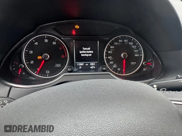 ✅ 2015 Audi Q5 Premium Plus • VIN: WA1LFAFP1FA087748 • Lot: 93961605. Wystawiony na Copart z przebiegiem 112 047 mil. Bezpłatny archiwum sprzedaży aukcyjnych z USA i szczegółowy raport historii pojazdu na DreamBid. Zdjęcie 8.