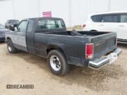 ✅ 1993 Chevrolet S-10 LS • VIN: 1GCCS19Z1P0180985 • Лот: 41973859. Опубликован ранее на IAAI с пробегом 169 909 миль. Бесплатный доступ к архиву аукционных продаж из США и подробный отчёт об истории автомобиля на DreamBid. Изображение 3.