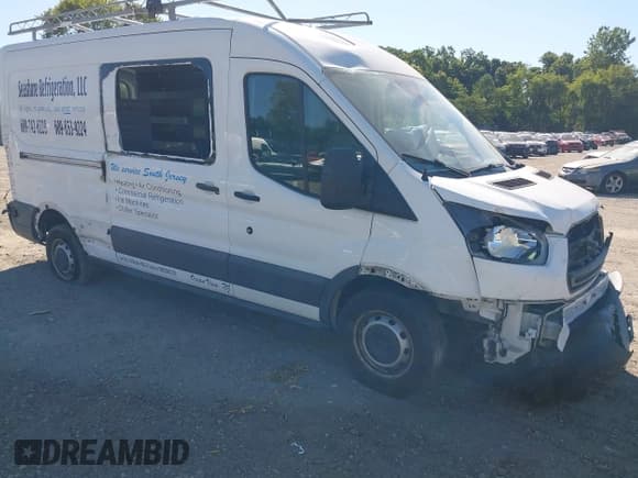 ✅ 2016 Ford Transit Cargo • VIN: 1FTYR2CG1GKB01723 • Lot: 43028041. Wystawiony na IAAI z przebiegiem 95 037 mil. Bezpłatny archiwum sprzedaży aukcyjnych z USA i szczegółowy raport historii pojazdu na DreamBid. Zdjęcie 1.