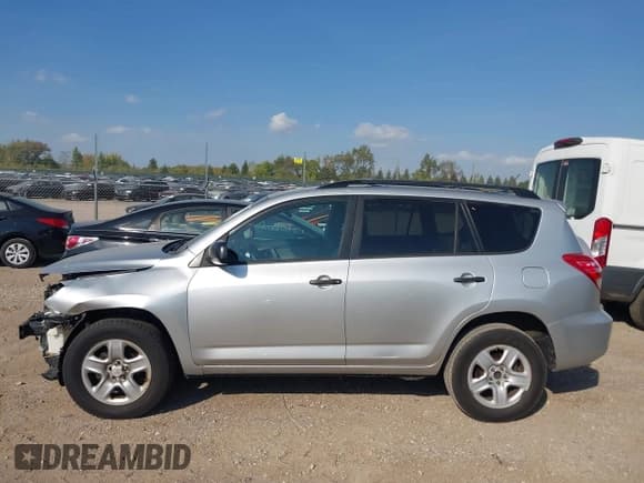 ✅ 2011 Toyota RAV4 • VIN: 2T3ZF4DV8BW065955 • Lot: 43378218. Listed on IAAI with 177,760 mi. Free auction sales archive from the USA and detailed vehicle history report at DreamBid. Image 15.