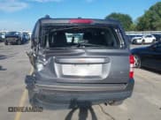 ✅ 2017 Jeep Patriot Sport • VIN: 1C4NJPBBXHD117521 • Lot: 42311513. Listed on IAAI with 71,548 mi. Free auction sales archive from the USA and detailed vehicle history report at DreamBid. Image 17.