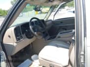 ✅ 2005 Chevrolet Tahoe LT • VIN: 1GNEK13T95J102868 • Лот: 42696034. Опубликован ранее на IAAI с пробегом 134 774 миль. Бесплатный доступ к архиву аукционных продаж из США и подробный отчёт об истории автомобиля на DreamBid. Изображение 5.