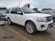 ✅ 2017 Ford Expedition Platinum • VIN: 1FMJU1MT6HEA05426 • Lot: 81468705. Wystawiony na Copart z przebiegiem 147 667 mil. Bezpłatny archiwum sprzedaży aukcyjnych z USA i szczegółowy raport historii pojazdu na DreamBid. Zdjęcie 4.