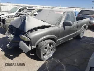 ✅ 2000 Chevrolet S-10 LS • VIN: 1GCCS1441YK111182 • Лот: 65272504. Опубликован ранее на Copart с пробегом Не указан. Бесплатный доступ к архиву аукционных продаж из США и подробный отчёт об истории автомобиля на DreamBid. Изображение 1.