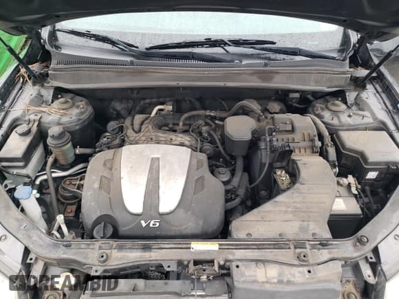 ✅ 2011 Hyundai Santa Fe Limited • VIN: 5XYZK4AG2BG007890 • Lot: 83705114. Listed on Copart with 157,749 mi. Free auction sales archive from the USA and detailed vehicle history report at DreamBid. Image 12.