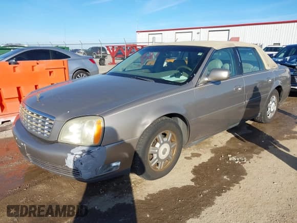 ✅ 2003 Cadillac DeVille • VIN: 1G6KD54Y73U225557 • Lot: 43550577. Wystawiony na IAAI z przebiegiem 161 565 mil. Bezpłatny archiwum sprzedaży aukcyjnych z USA i szczegółowy raport historii pojazdu na DreamBid. Zdjęcie 17.