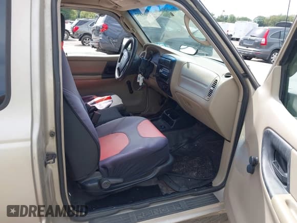 ✅ 2007 Ford Ranger XL • VIN: 1FTYR14D07PA15711 • Lot: 43095892. Listed on IAAI with 194,878 mi. Free auction sales archive from the USA and detailed vehicle history report at DreamBid. Image 5.