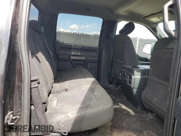 ✅ 2019 Ford F-150 XLT • VIN: 1FTFW1E52KFC16984 • Lot: 92032245. Listed on Copart with 37,521 mi. Free auction sales archive from the USA and detailed vehicle history report at DreamBid. Image 10.