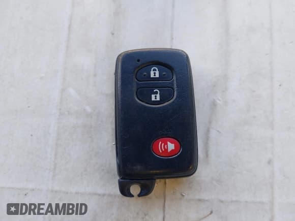 ✅ 2015 Toyota Prius Two • VIN: JTDKN3DU9F1893863 • Lot: 43812160. Listed on IAAI with 196,067 mi. Free auction sales archive from the USA and detailed vehicle history report at DreamBid. Image 11.