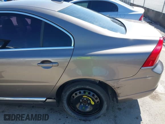 ✅ 2010 Volvo S80 I6 • VIN: YV1982AS4A1130476 • Лот: 43510951. Опубликован ранее на IAAI с пробегом 118 615 миль. Бесплатный доступ к архиву аукционных продаж из США и подробный отчёт об истории автомобиля на DreamBid. Изображение 6.